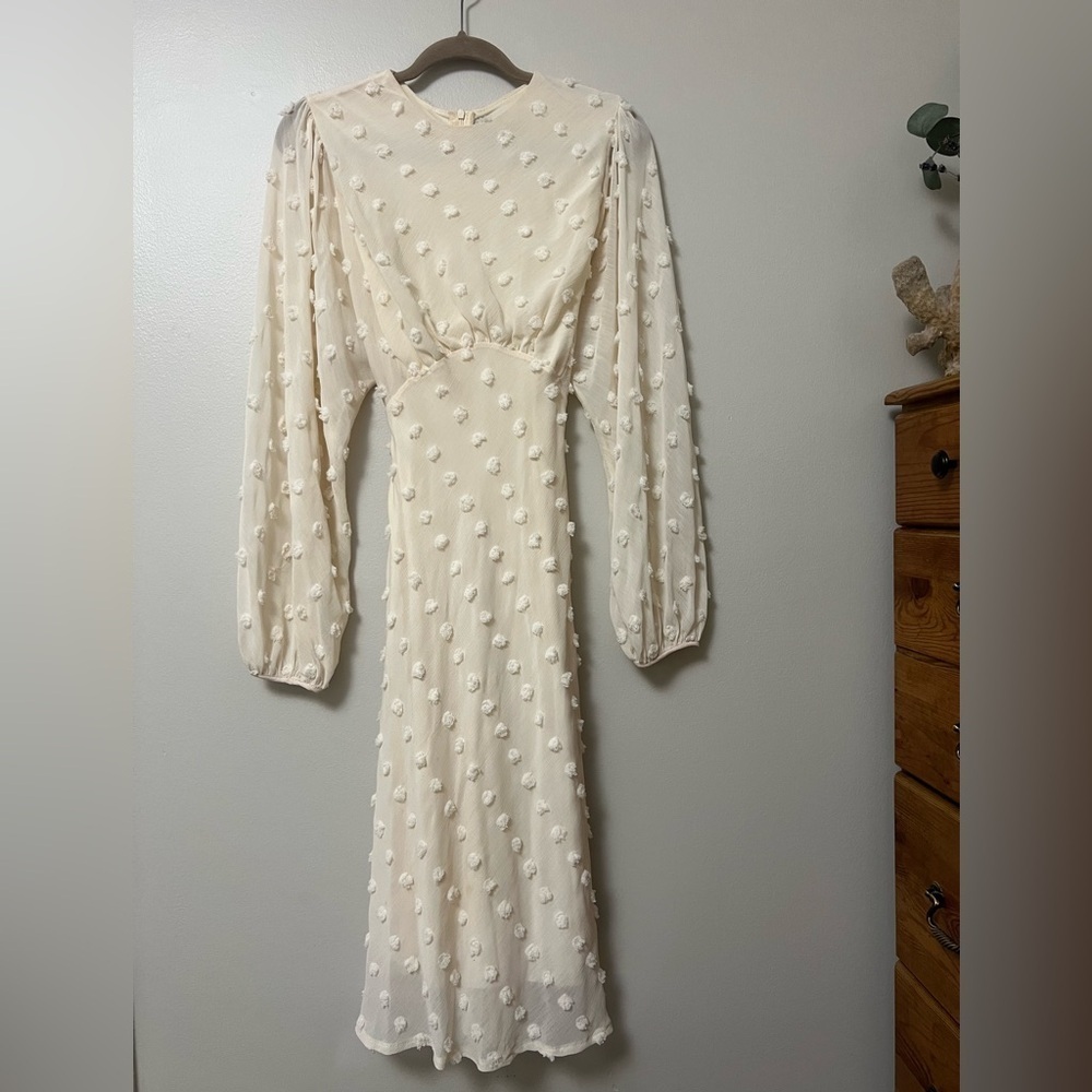 Chicwish Cream Long Sleeve Dress